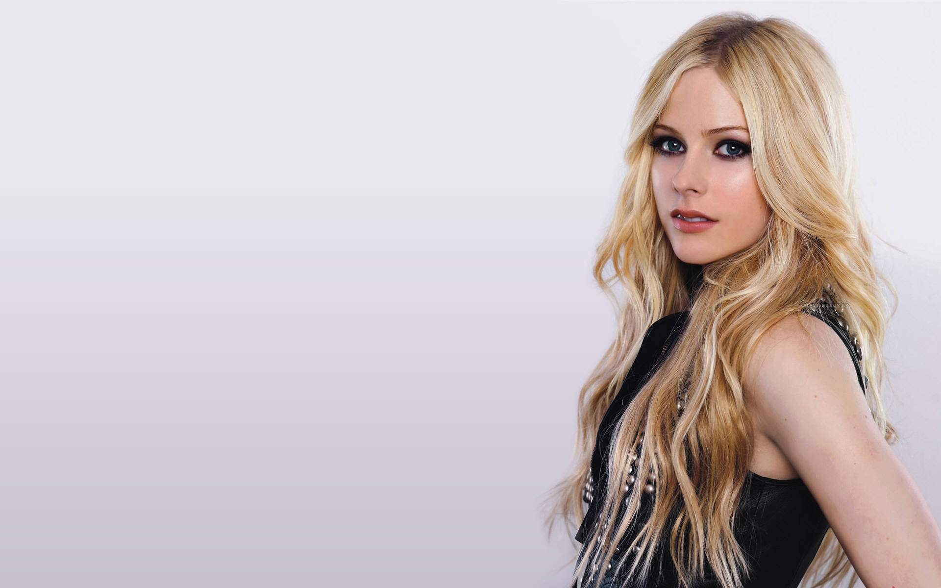 Fond d'ecran Belle Avril Lavigne