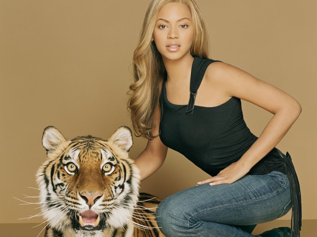 Fond d'ecran Beyonce et un tigre