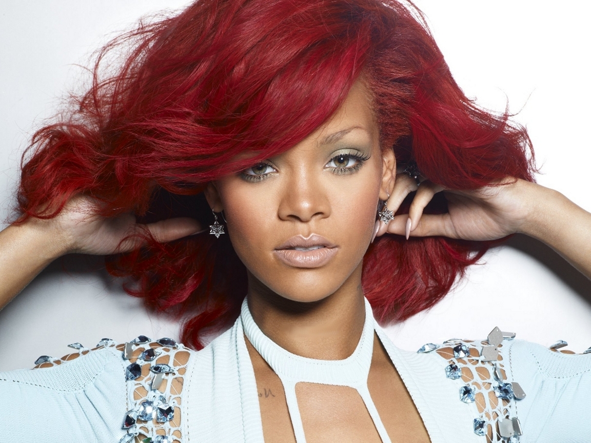 Fond d'ecran Rihanna Cheveux rouges