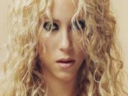 Shakira boucles