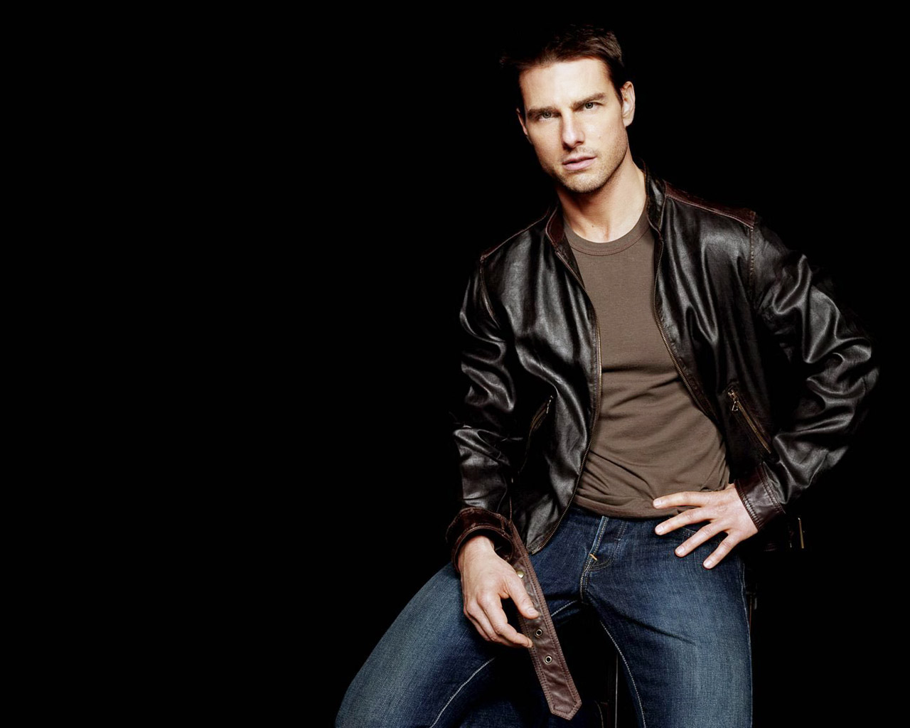 Fond d'ecran Tom Cruise en veste en cuir
