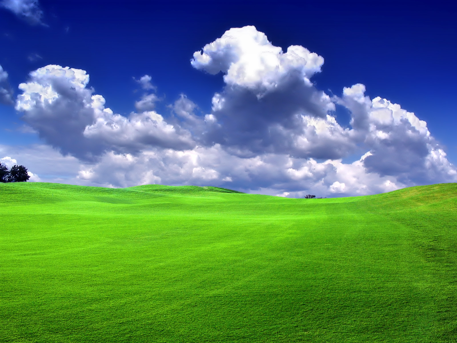 Fond d'ecran Vaste tendue herbe et nuages
