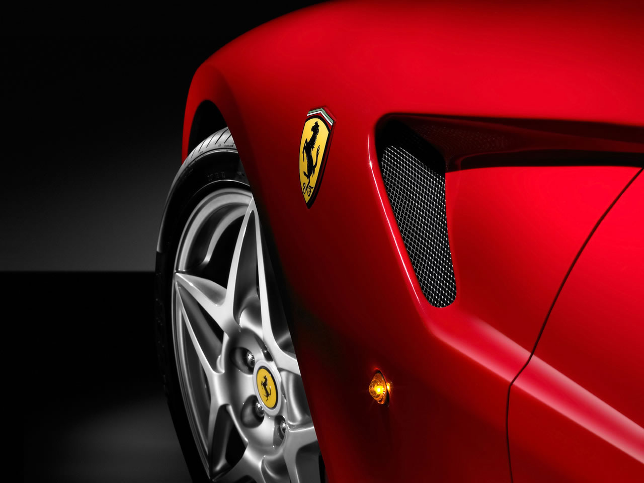 Fond d'ecran Zoom sur Ferrari