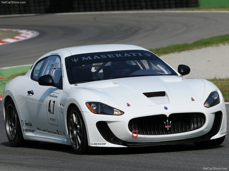 Fond d'ecran Maserati course