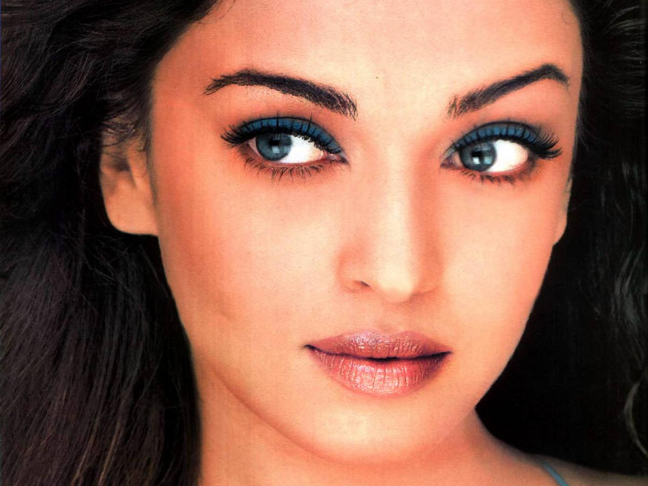 Fond d'ecran Aishwarya Rai zoom