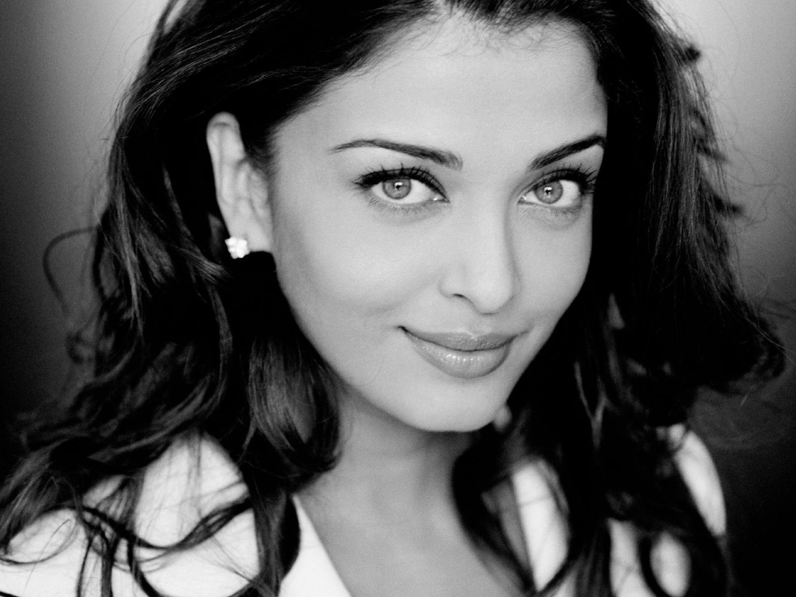 Fond d'ecran Aishwarya Rai noir et blanc