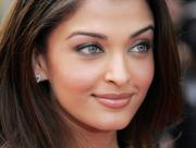 Aishwarya Rai souriante