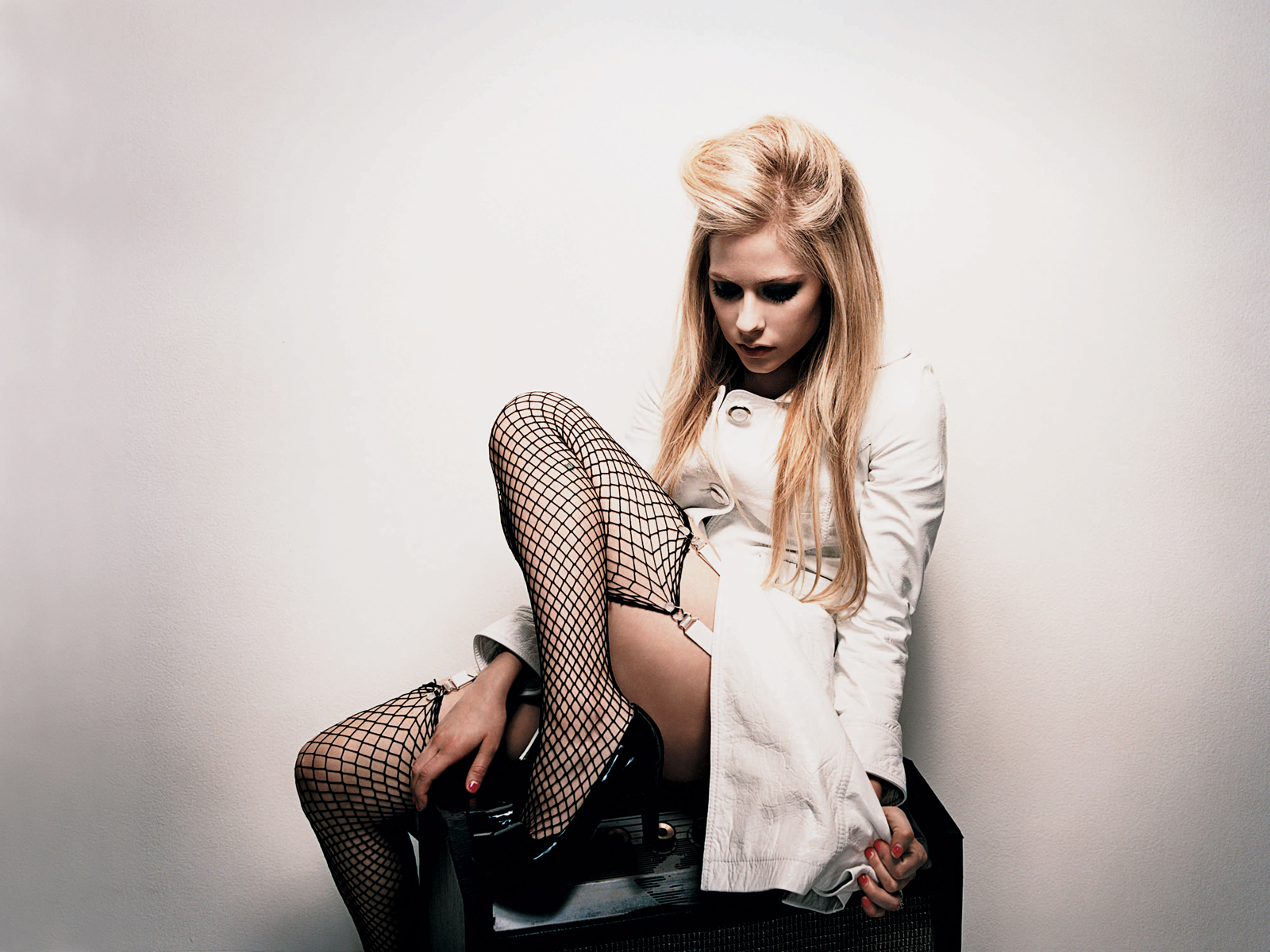 Fond d'ecran Avril Lavigne bas