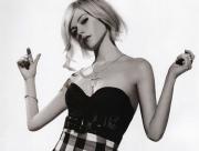 Avril Lavigne corset