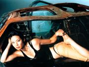 Lucy Liu allonge