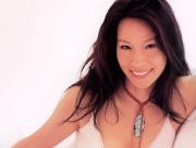 Lucy Liu sourie