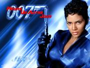 Halle berry 007