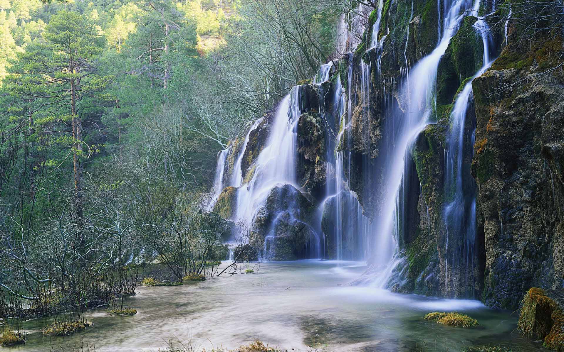 Fond d'ecran Magnifique chute d'eau