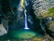 Chute d'eau grotte