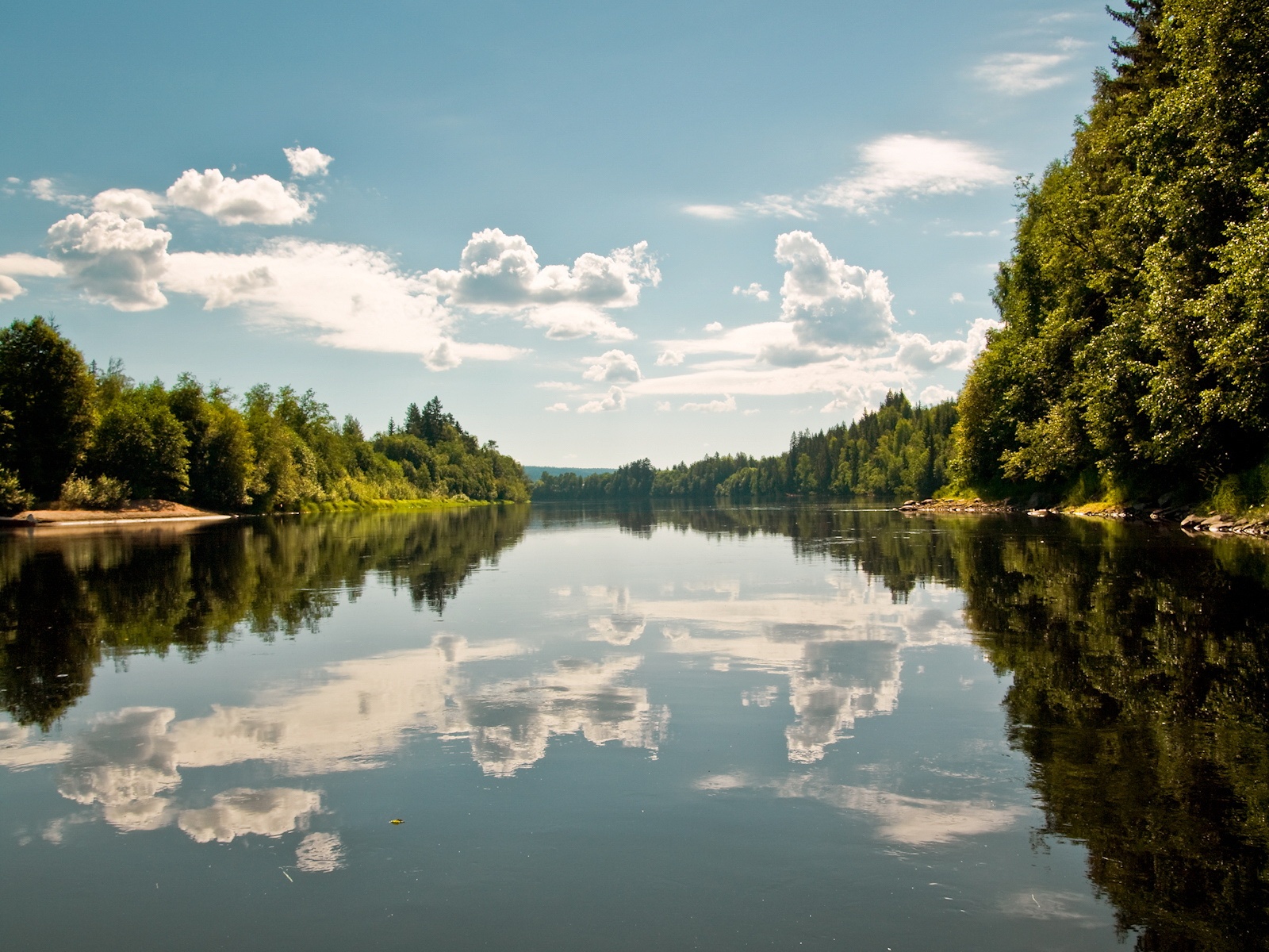 Fond d'ecran Rivire sous le soleil