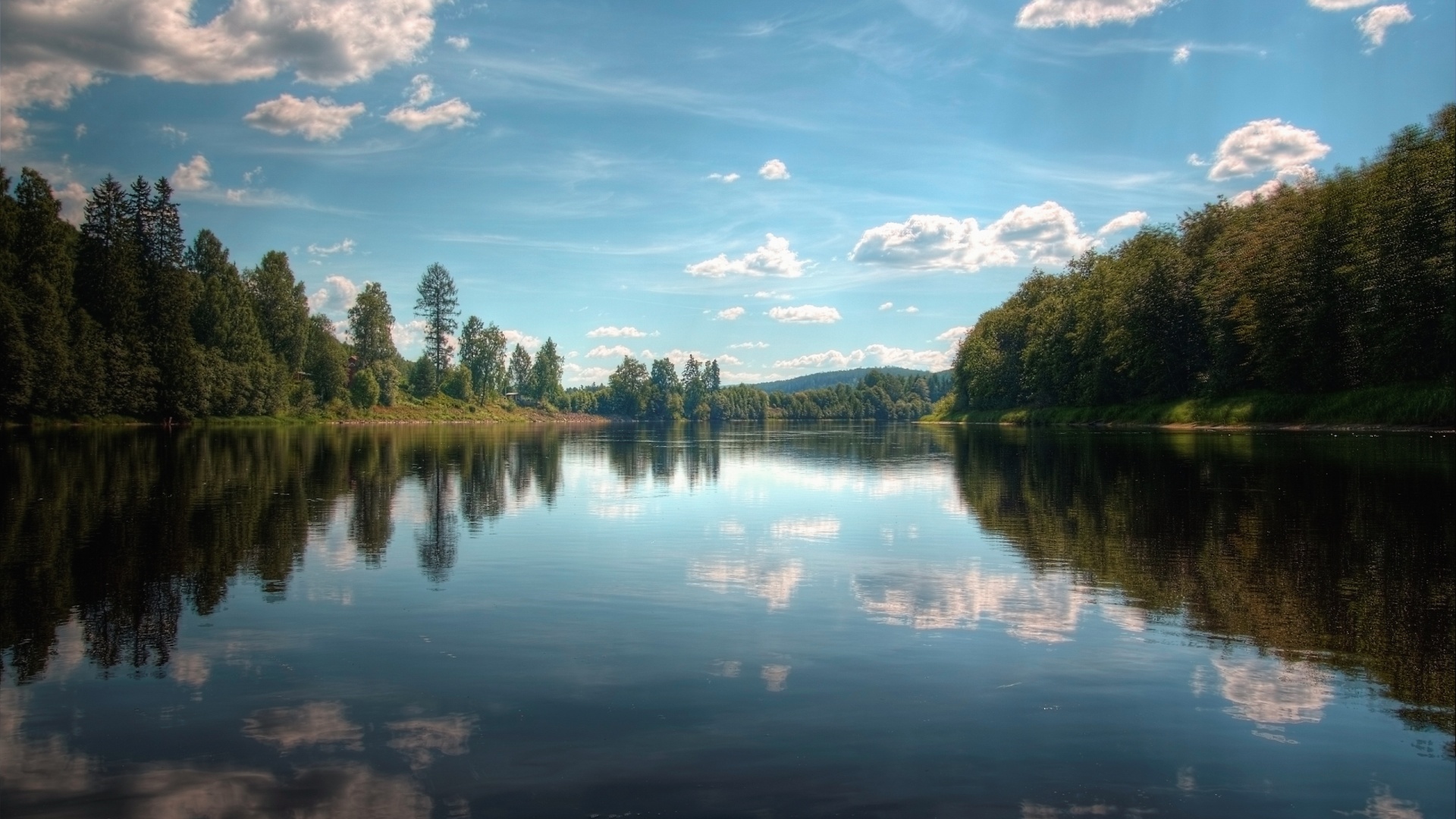 Fond d'ecran Le long du fleuve