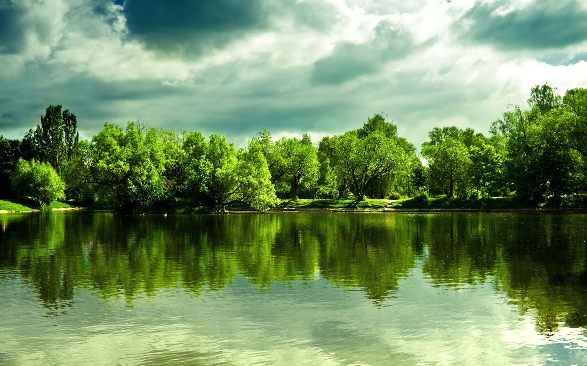 Fond d'ecran Lac verdure