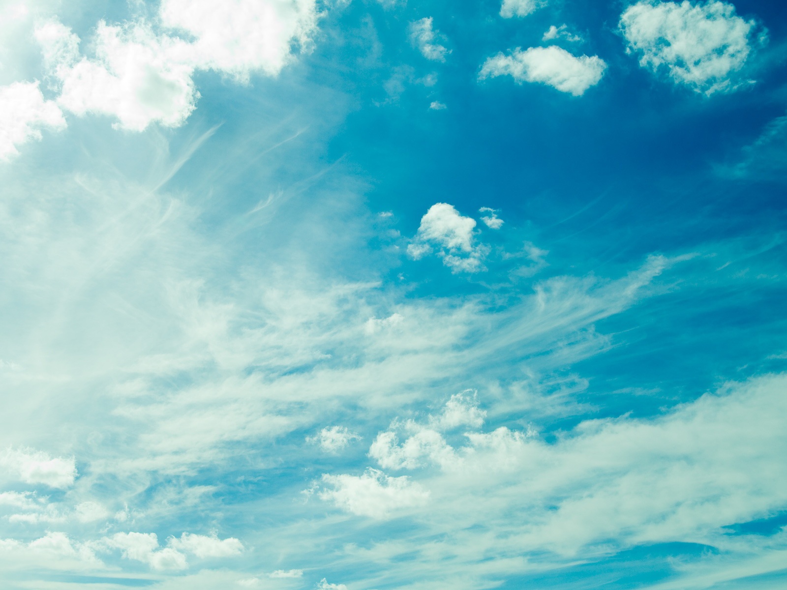 Fond d'ecran Nuages dans le ciel