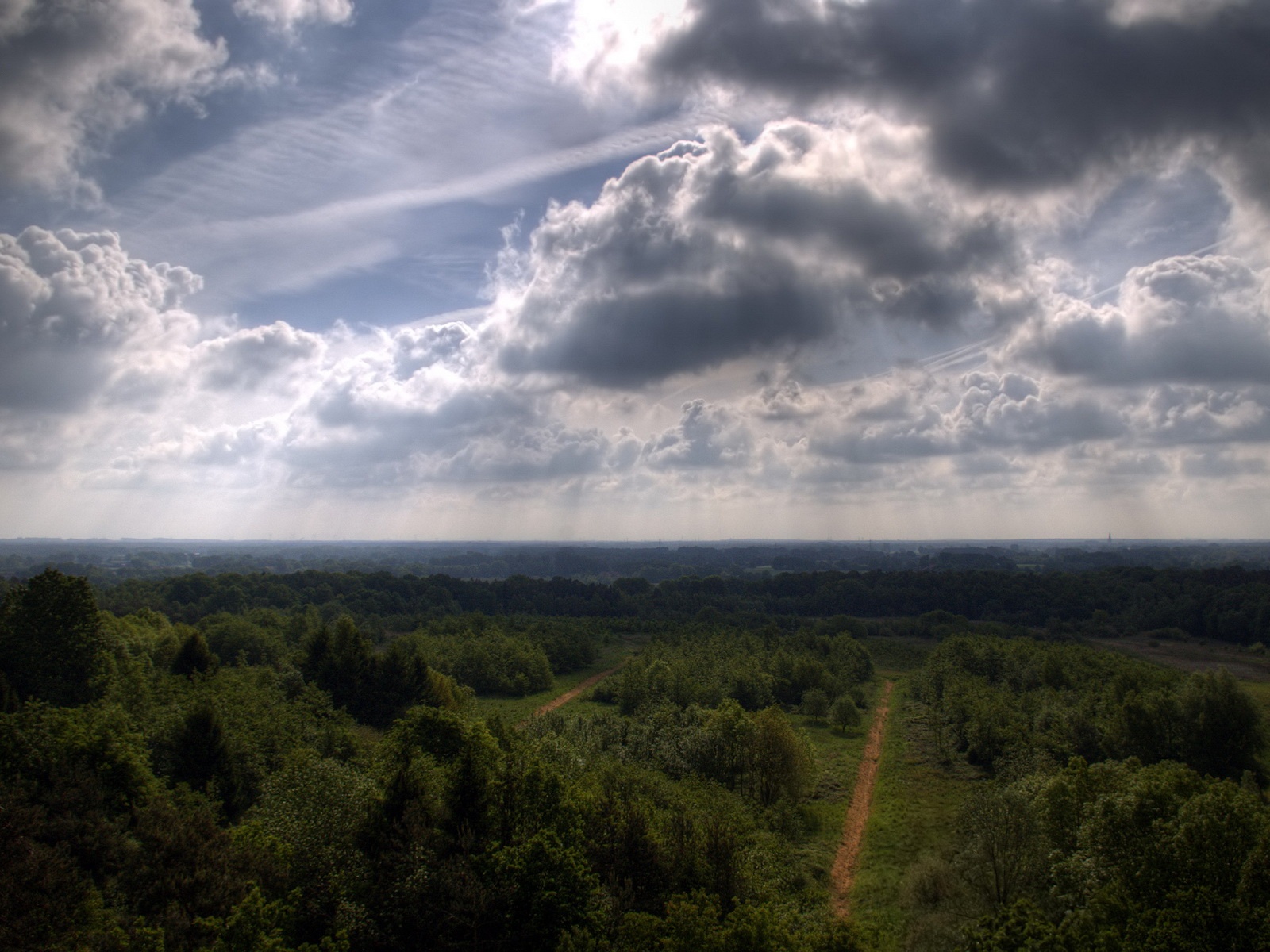 Fond d'ecran Ciel nuageux et menaant