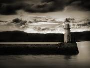 Phare sombre