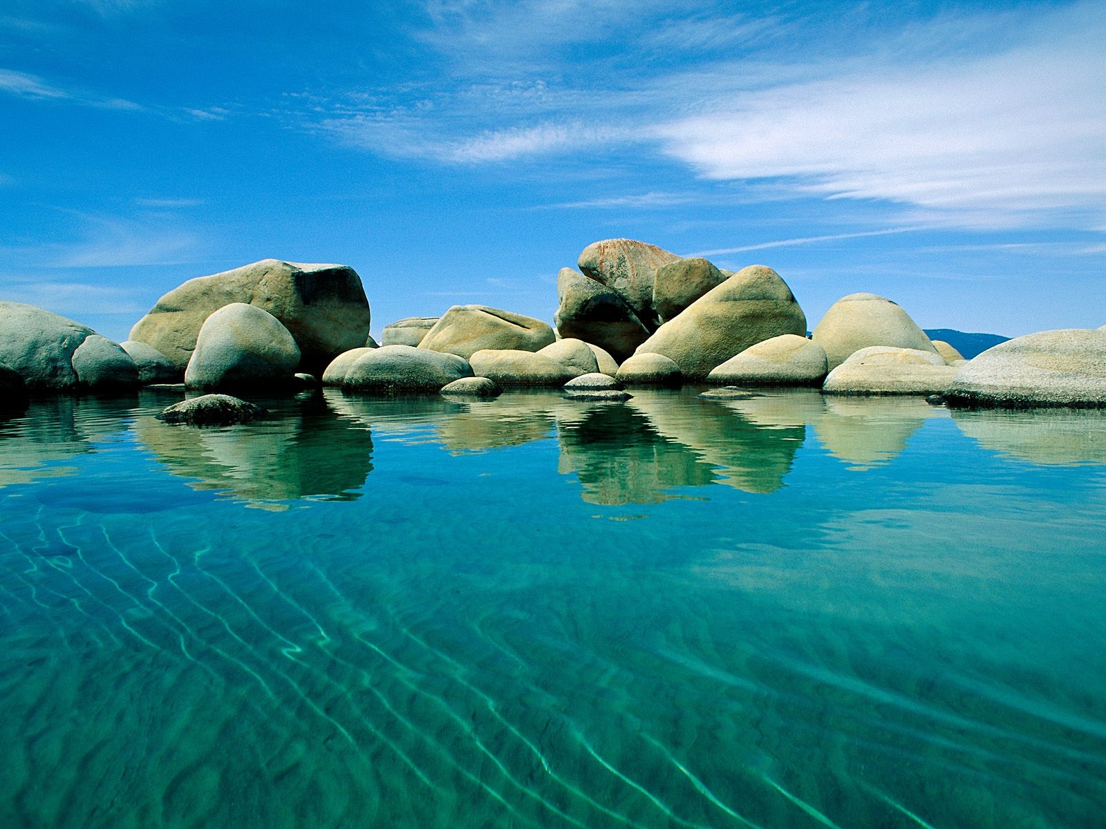 Fond d'ecran Pierres et eau turquoise