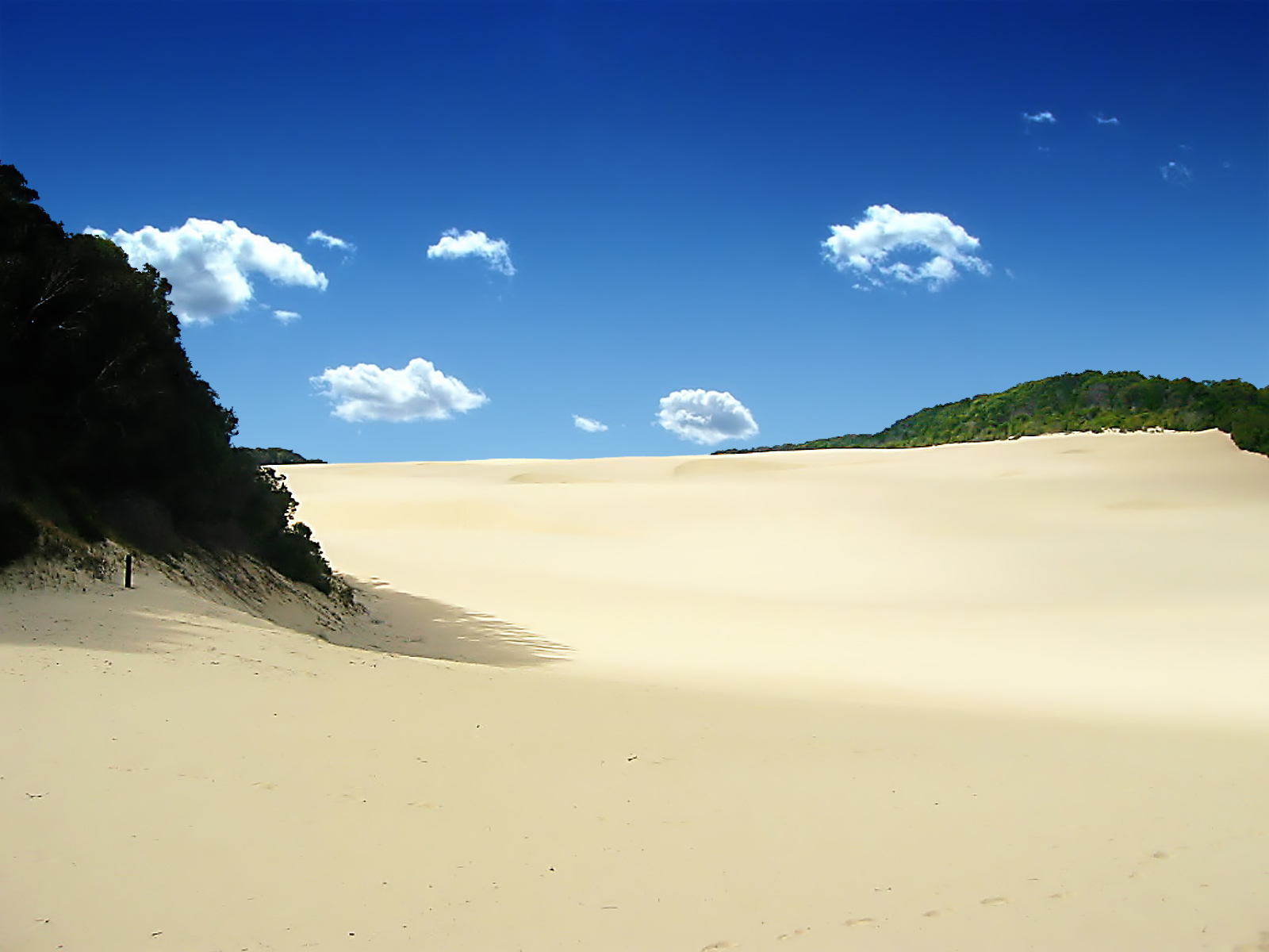 Fond d'ecran Dunes et nuages