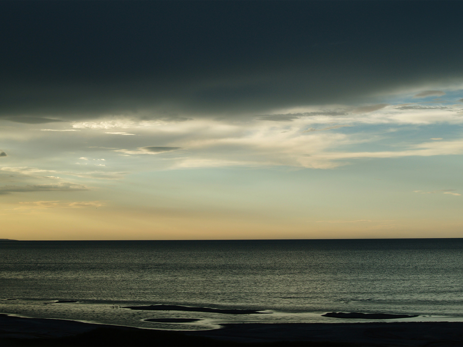 Fond d'ecran Plage sombre