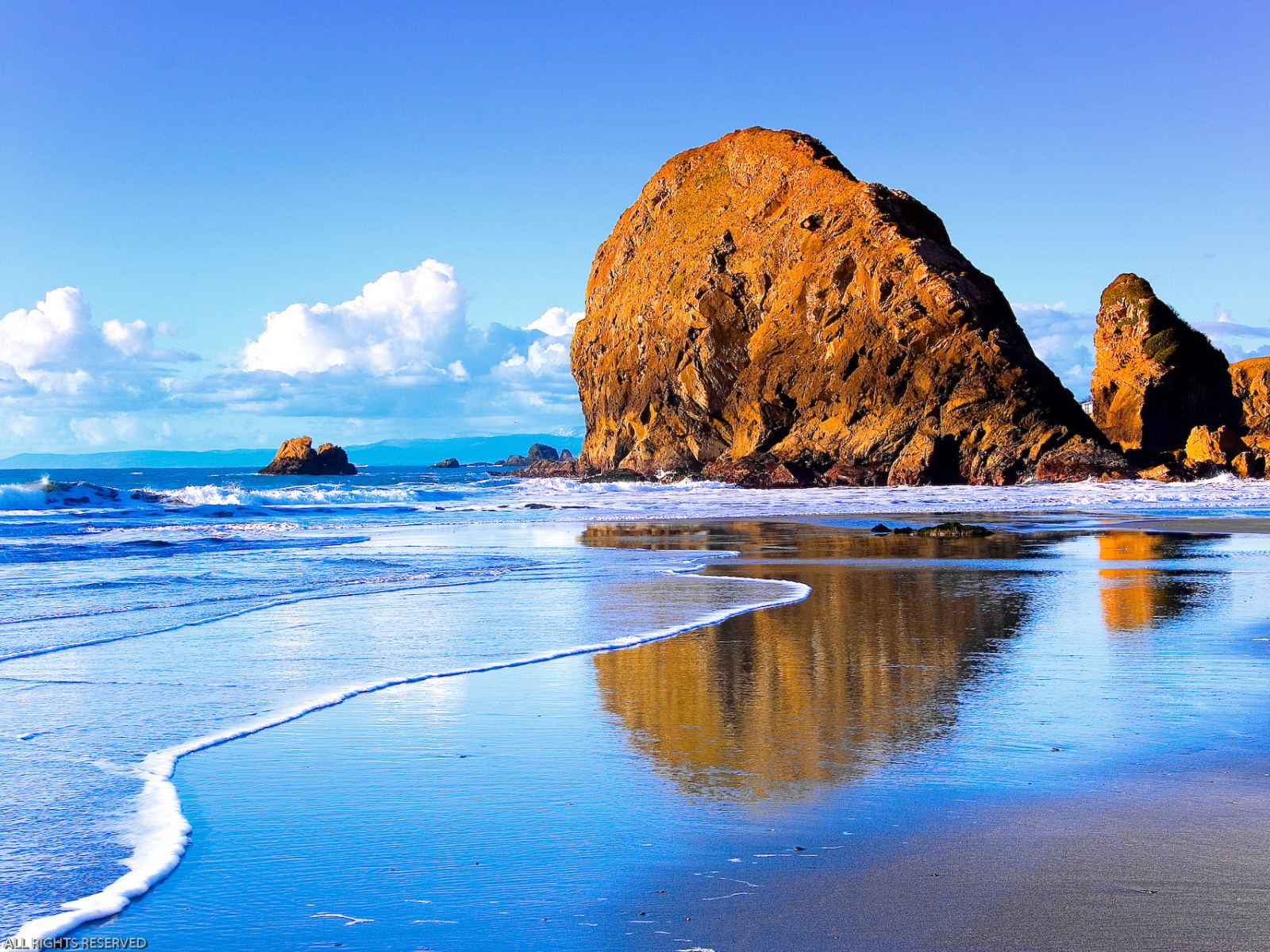 Fond d'ecran Rocher et plage