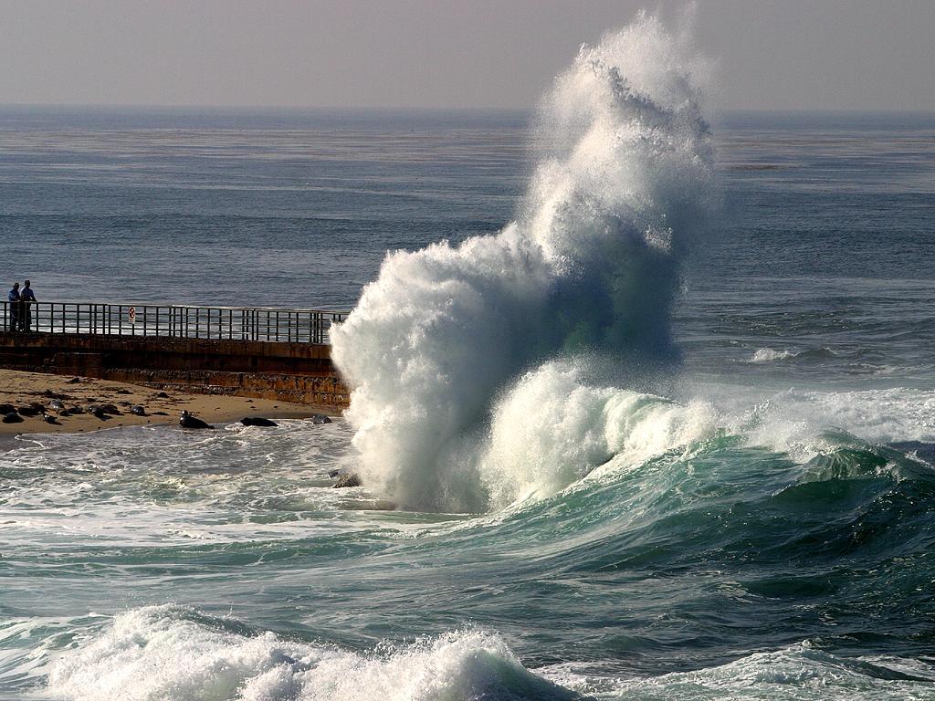 Fond d'ecran Vague sur rivage