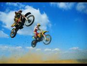 Saut en moto