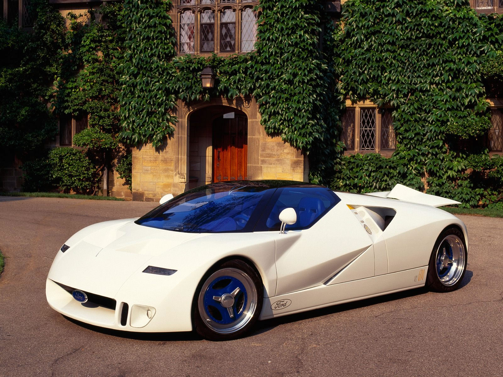 Fond d'ecran Voiture blanche