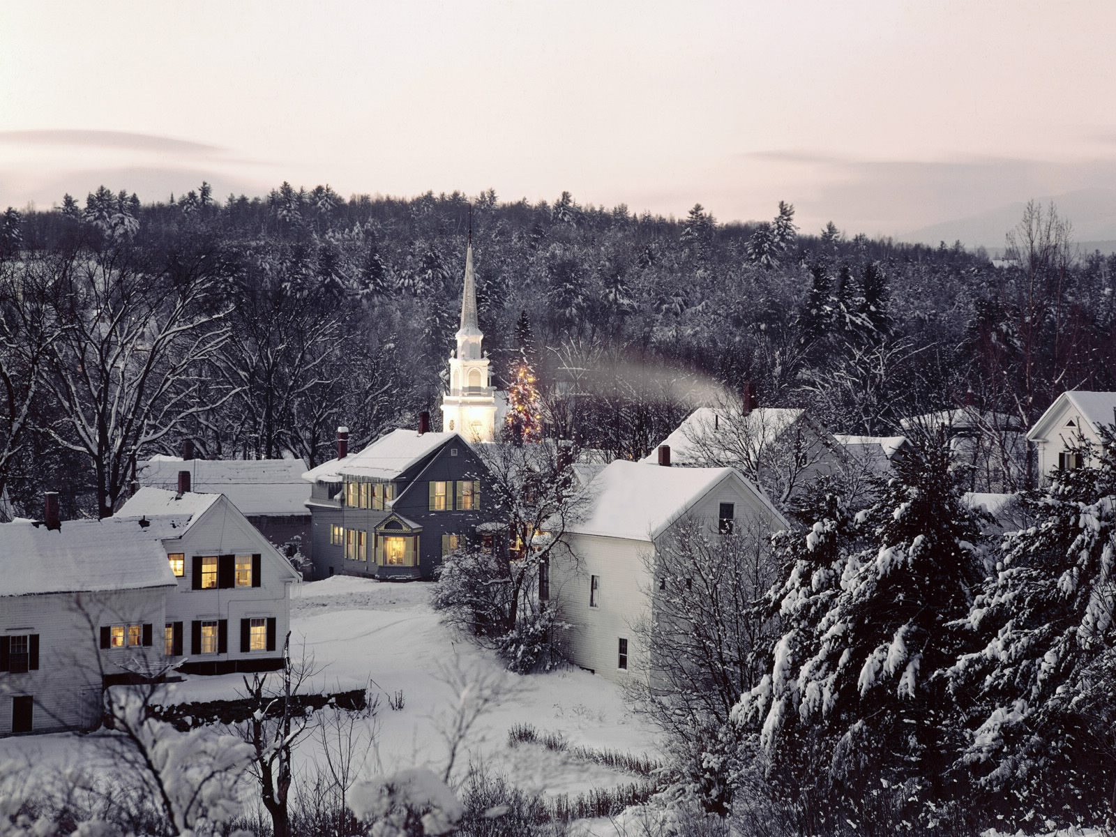 Fond d'ecran Petit village sous la neige